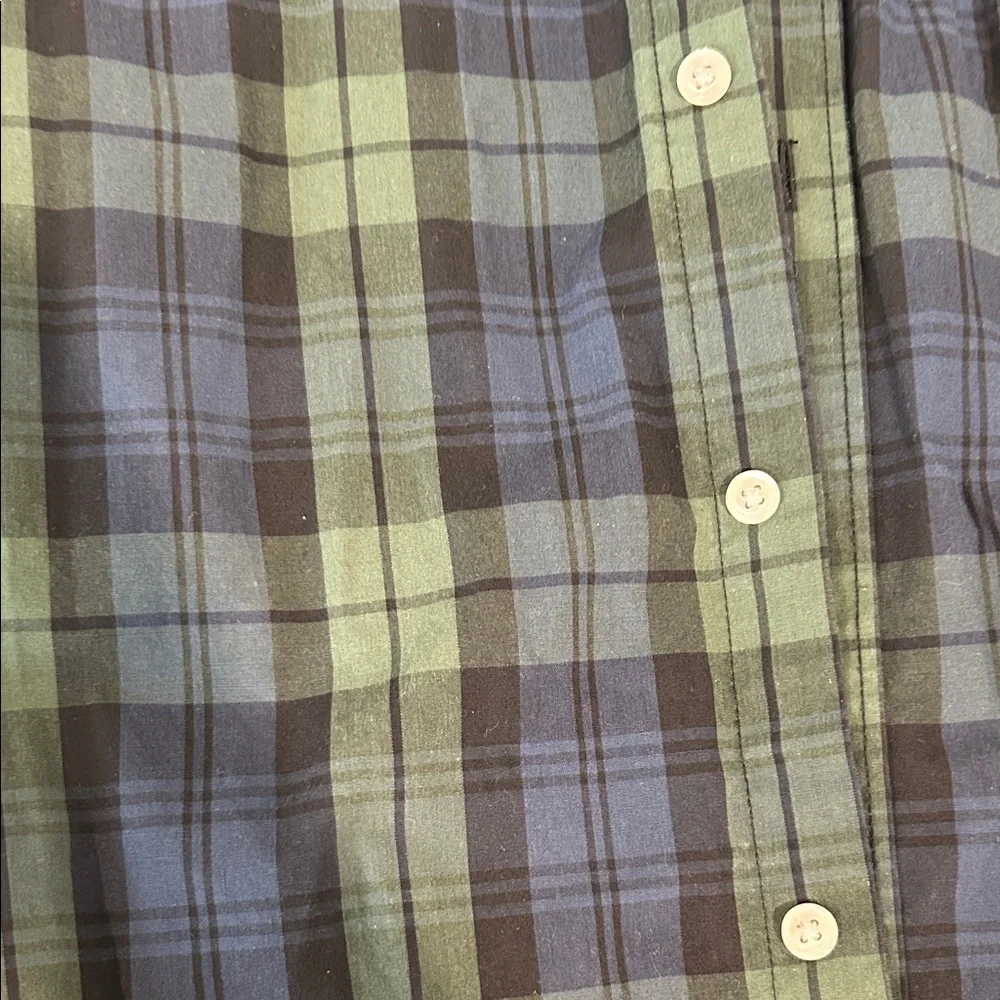 Izod Men's Blue and Green Plaid Shirt - Picture 4 of 4